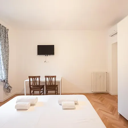 Apartment Rrrapido Sant' Ambrogio And - Via Olona *